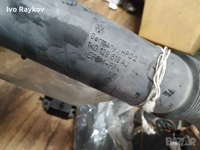 Въздуховод за Volkswagen Golf V Hatchback (10.2003 - 02.2009) 1.6, 1K0129618AJ , 1K0 129 618 AJ., снимка 7 - Части - 48419840