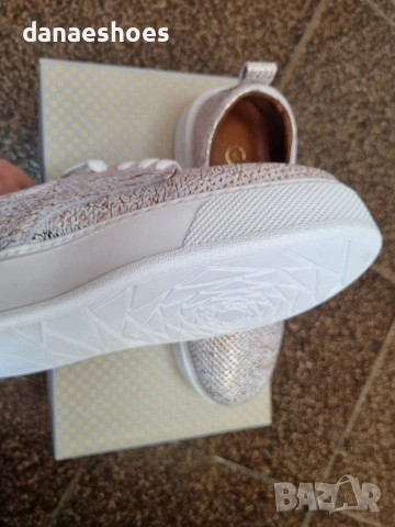 Дамски спортни обувки от естествена кожа с перфорация , снимка 5 - Дамски ежедневни обувки - 54103513