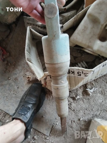пневматичен къртач, снимка 2 - Хидравлични и пневматични чукове - 50827562