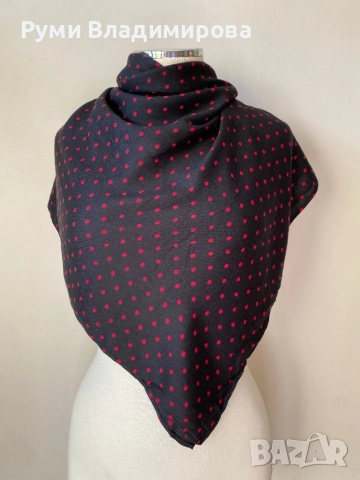 Черен шал на червени точки Ko:ko от 100 % вискоза, снимка 2 - Шалове - 51530325
