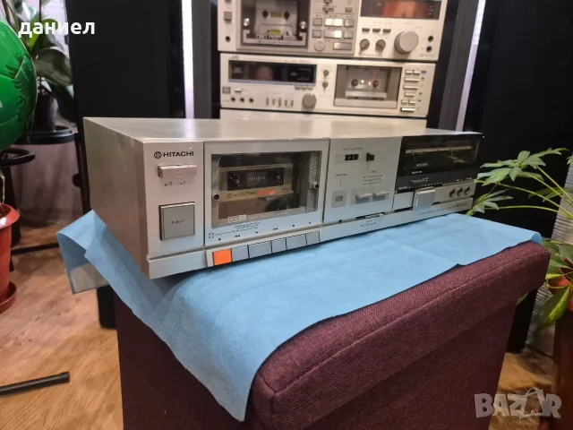 Касетен дек Hitachi D-E1 , снимка 2 - Декове - 56045819
