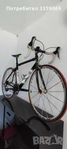 Карбонов шосеен велосипед