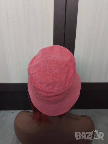 НОВА дамска шапка модел -  кофа / идиотка, снимка 5 - Шапки - 52724878