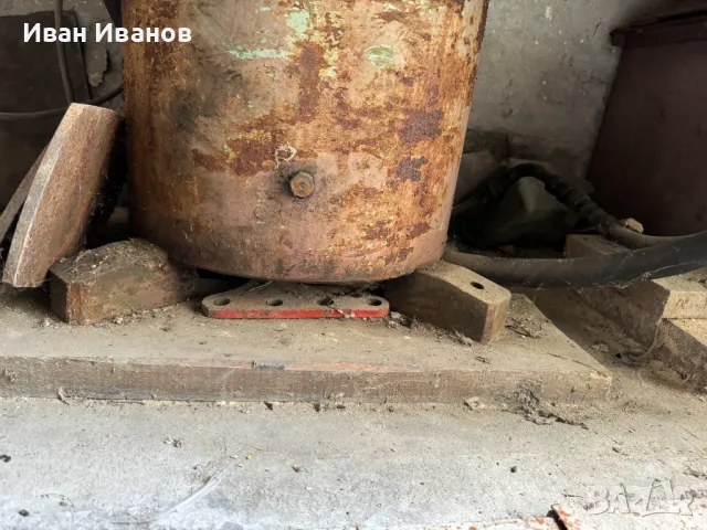 Вертикална хидравлична преса, снимка 16 - Други машини и части - 47446635