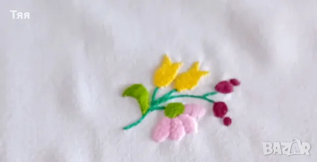 Покривка за маса с бродерия , снимка 5 - Покривки за маси - 50136445