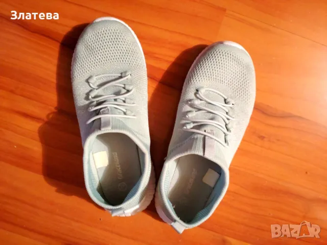 Спортни обувки от плат - 10 лв, снимка 4 - Детски маратонки - 49295143