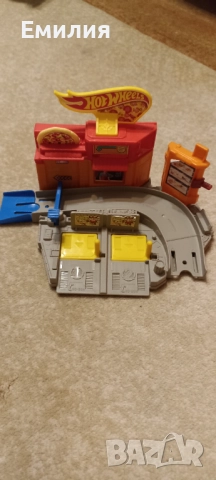 Писти Хот Уилс и елементи за свързване , снимка 6 - Коли, камиони, мотори, писти - 52726549