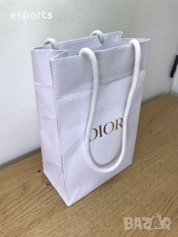 Автентична бутикова Christian Dior подаръчна торба 23 x 15 cm gift bag , снимка 5 - Други - 42064298