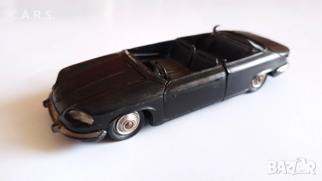 PANHARD 24BT N5 MADE IN USSR TBILISI PLASTIC 1:43, снимка 2 - Колекции - 54203204