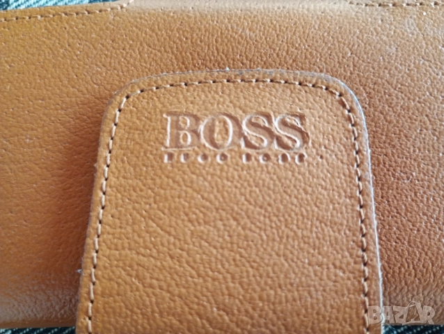 Hugo Boss кожен калъф за очила , снимка 3 - Слънчеви и диоптрични очила - 52503390