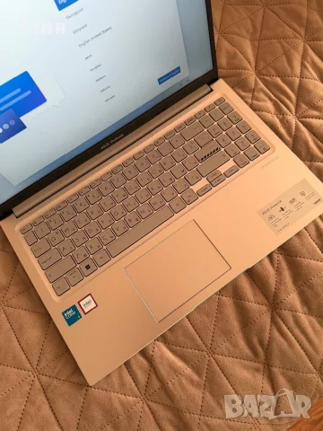 Лаптоп ASUS VIVOBOOK, снимка 2 - Лаптопи за дома - 56456428