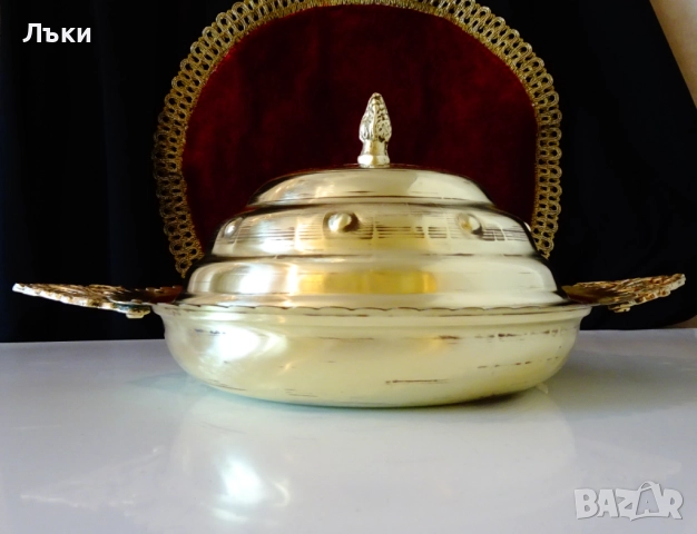 Персийски бронзов съд за сервиране с капак,разкошни дръжки. , снимка 4 - Антикварни и старинни предмети - 51635927