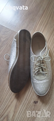 Дамски златни обувки с връзки , снимка 4 - Други - 51831376