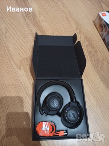 Продавам блутут слушалки JBL Live 500BT черни, снимка 2 - Bluetooth слушалки - 31185293