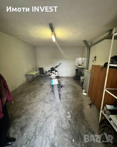 Просторен четиристаен апартамент с гараж в района на Стоматология, снимка 9 - Апартаменти - 53190501