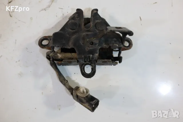 Брави и лостчета пр.капак Land Cruiser