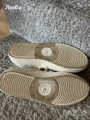 Дамски кецове UGG, снимка 5 - Кецове - 55939340