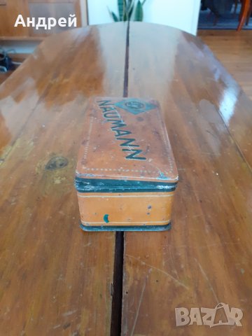 Кутия за принадлежности от шевна машина Neumann, снимка 3 - Други ценни предмети - 31388162