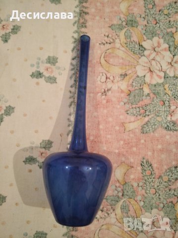 Вази от синьо стъкло , снимка 1