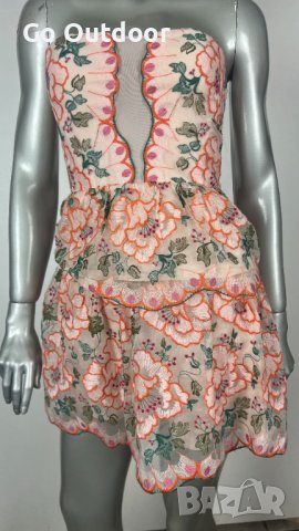 Дизайнерска рокля BCBG MAX AZRIA Guiliana Floral Embroidered Dress размер 0 , снимка 4 - Рокли - 37227718