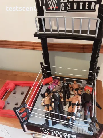 Ринг за играчки WWE Performance Center Gym Ring Setup breakaway wrekkin плейсет сет , снимка 17 - Колекции - 49627234