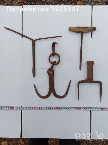 Стари битови инструменти. Кован ченгел, наковалня за клепане на коса, ковани бургии. , снимка 1 - Други стоки за дома - 38511757