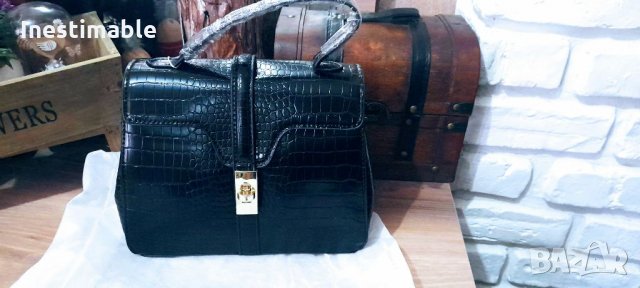 Нова дамска чанта, снимка 4 - Чанти - 35585337
