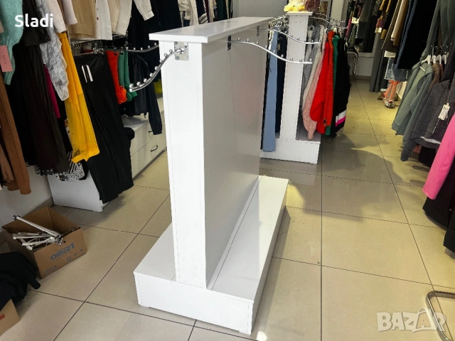 Търговско оборудване, магазин за дрехи, снимка 3 - Стелажи и щандове - 54075916