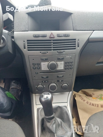 На части Опел Астра/Opel Astra H комби 1.9 cdti , снимка 4 - Автомобили и джипове - 54077056