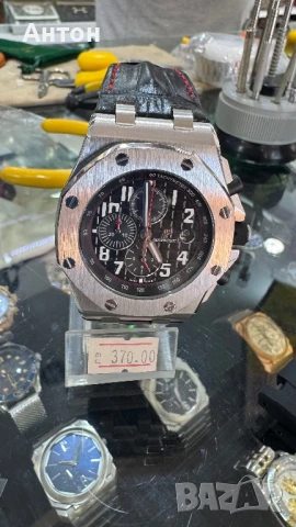 Продавам часовник Audemars Piguet Royal Oak, изключително качествен и стилен модел!, снимка 3 - Мъжки - 50927687