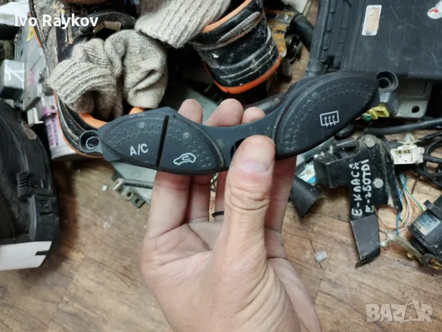 Бутони , подгрев клима за  Ford , YS4T19A945BA