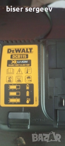 Бързо зарядно устройство Dewalt DCB-115