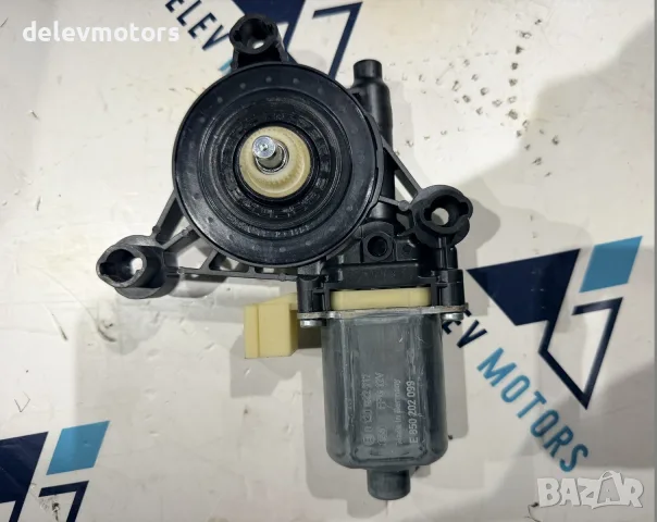 5Q0959801B моторче за предна дясна врата от Audi A3 1.0 TFSI