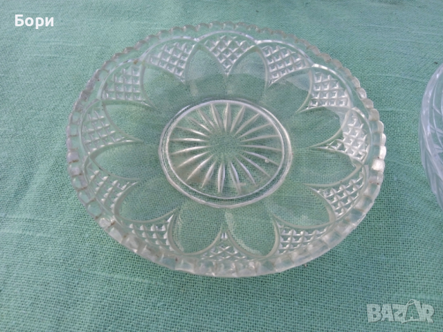 Стари кристални купи, снимка 3 - Чинии - 36409895