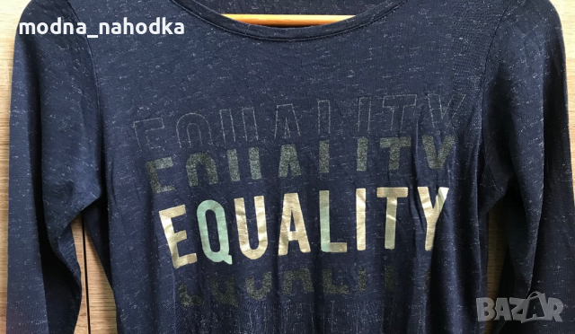 Тънка дамска блуза в тъмносиньо , снимка 2 - Блузи с дълъг ръкав и пуловери - 36498251