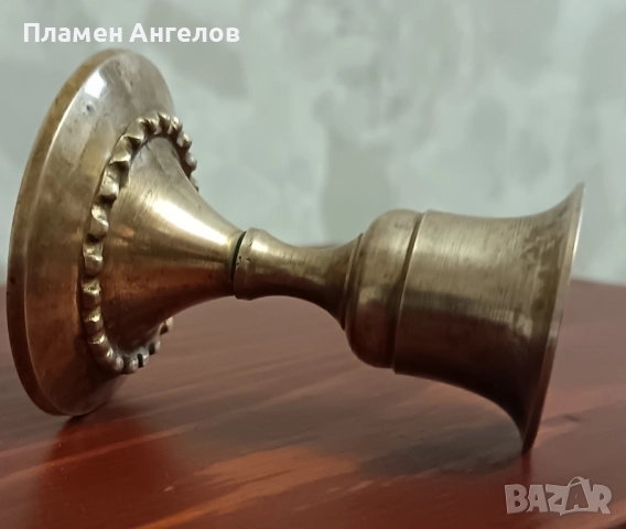 Стар бронзов свещник, снимка 6 - Антикварни и старинни предмети - 51698190