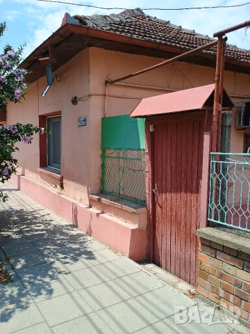 Продава,заменя къща в Д.Митрополия за жилище в Плевен , снимка 5 - Къщи - 54277591