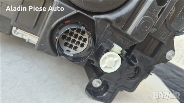 Right headlight Land Rover Range Rover Sport after 2009 code 89906130 , снимка 6 - Аксесоари и консумативи - 53240838