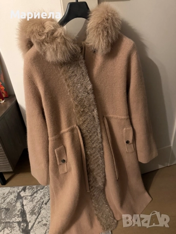 Дамско палто,размер S,цена 370 лв.