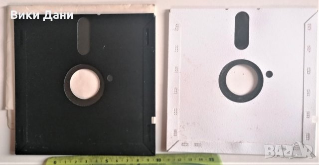 2 големи стари дискети , снимка 2 - Други - 31669944