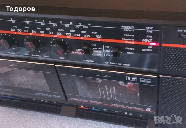 ITT Weekend 513D двукасетъчен радиокасетофон , снимка 9 - Радиокасетофони, транзистори - 52342684