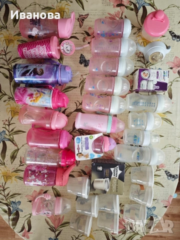 Бебешки шишета на Авент и контейнери за кърма