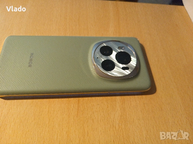 Honor Magic 6pro, 50 МР основна камера, 8 МР ултраширока камераю, 16 GB + 256GB памет