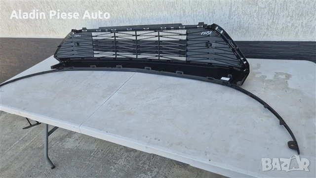 Долна решетка предна броня Kia Ceed Facelift година 2022 2023 2024 2025 код 86560J7DAO, 86560-J7DAO, снимка 4 - Аксесоари и консумативи - 51324961