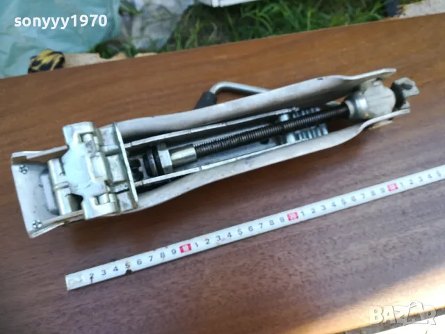 AUDI & VW-ORIGINAL АЛУМИНИЕВ КРИК-ВНОС SWISS 1805251822LCHERY, снимка 6 - Аксесоари и консумативи - 50336810