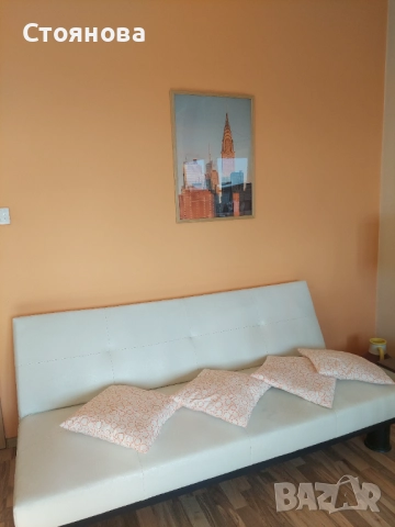 Разтегателен диван, бяла изкуствена кожа, снимка 2 - Дивани и мека мебел - 52508490