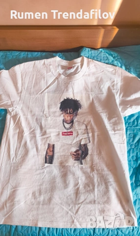 Бяла тениска на Supreme