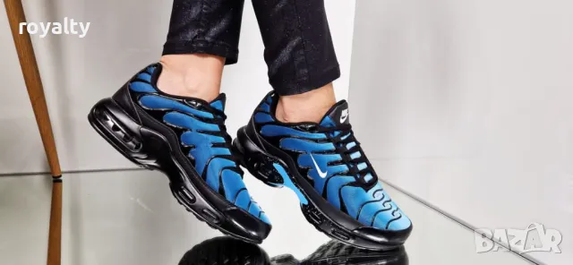 Дамски маратонки Nike TN , снимка 2 - Маратонки - 48848078