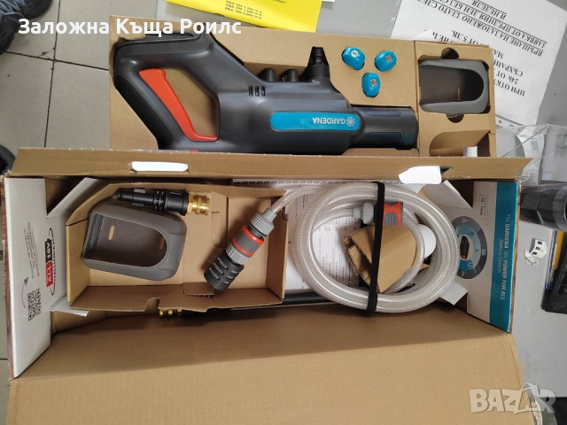 Акумулаторна водоструйка GARDENA AquaClean 24/18V P4A Premium Set, 18 V, 2.5 Ah, 250 л/ч., 24 бара, снимка 2 - Други - 52068384