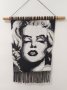 Ръчно изработено макраме пано с портрет на Мерилин Монро, снимка 11